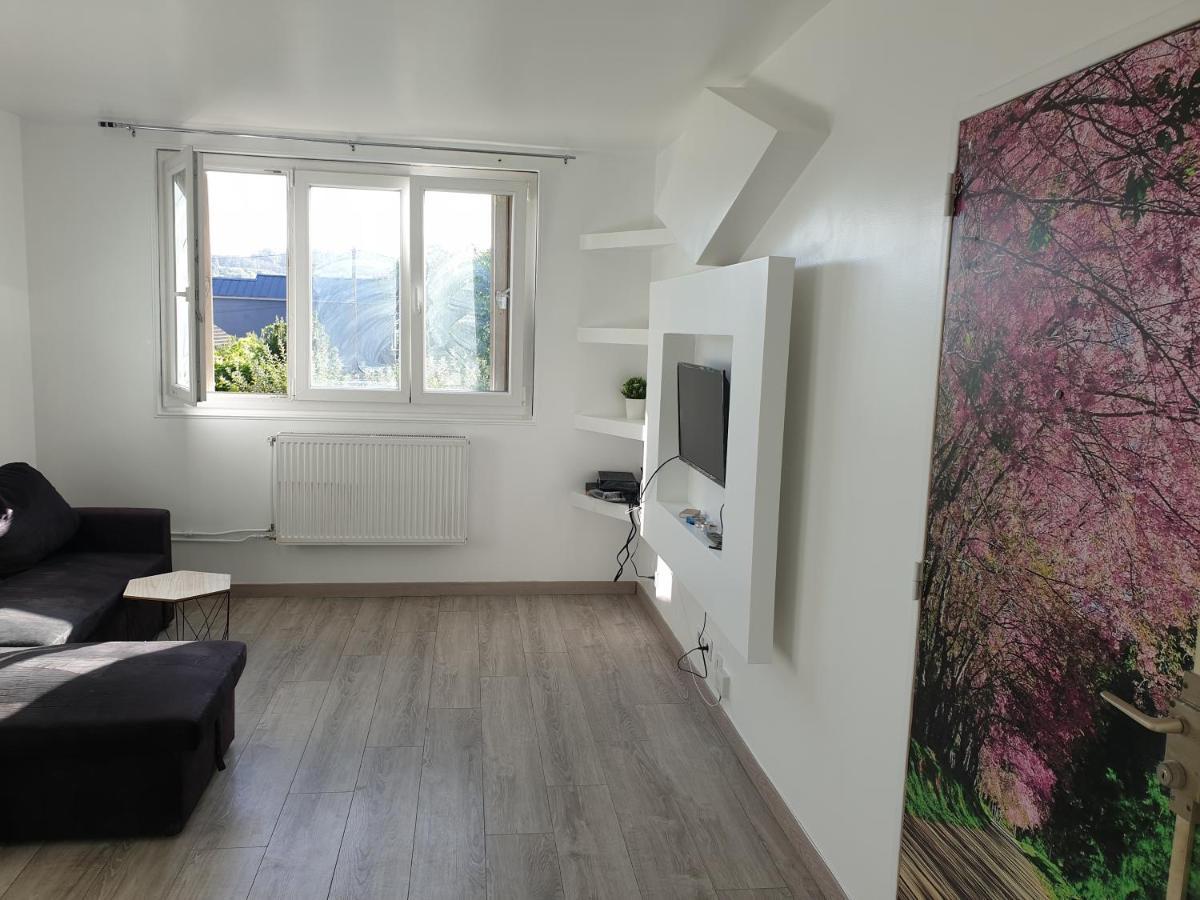 Appartement Ensoleille Palaiseau Buitenkant foto