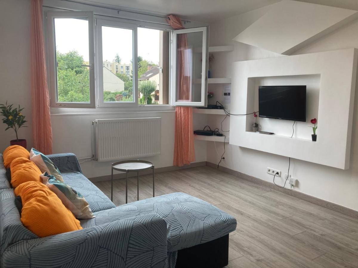 Appartement Ensoleille Palaiseau Buitenkant foto